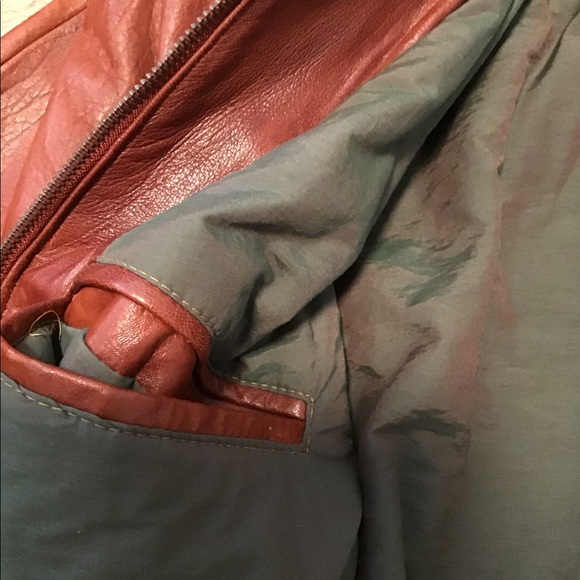 ❗️VINTAGE LEATHER SUPER SOFT BOMBER - Picture 9 of 15